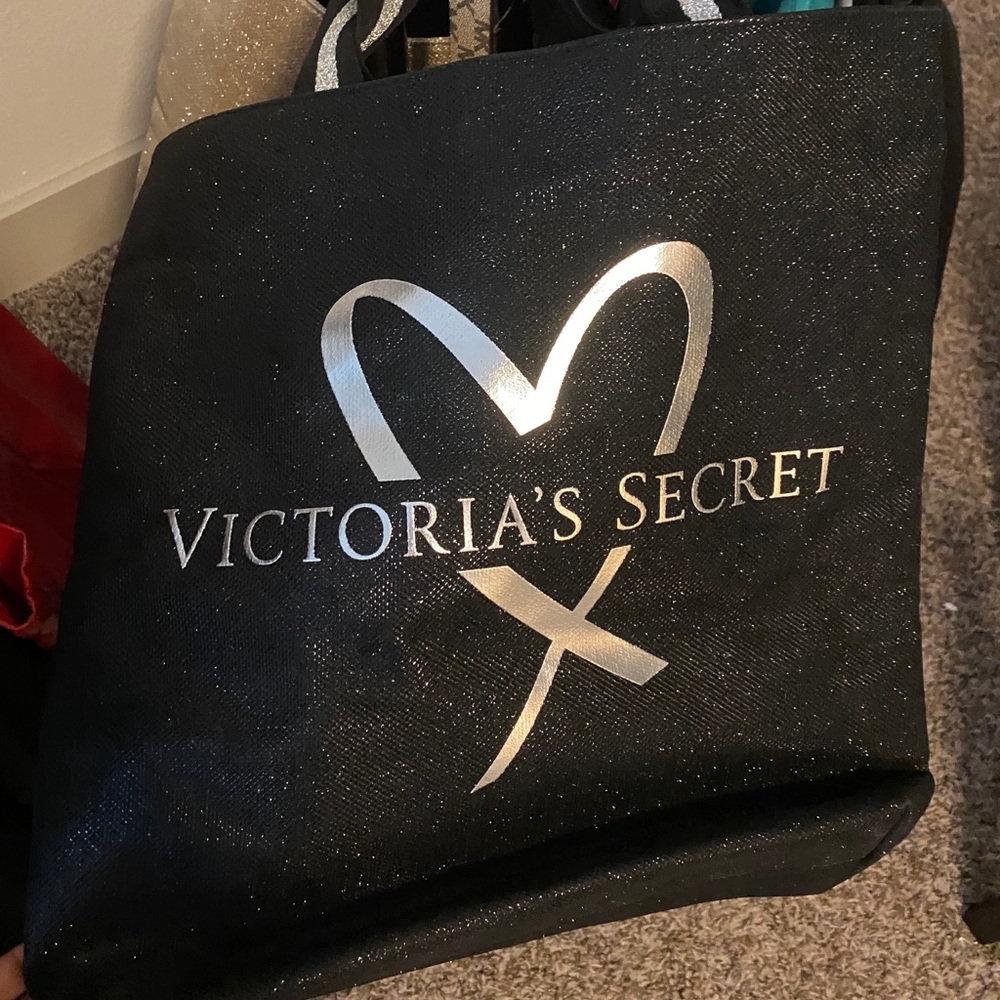 Victoria’s Secret tote